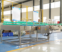 潤滑油灌裝機(jī)上桶平臺，自動(dòng)供瓶機(jī)客戶現(xiàn)場視頻